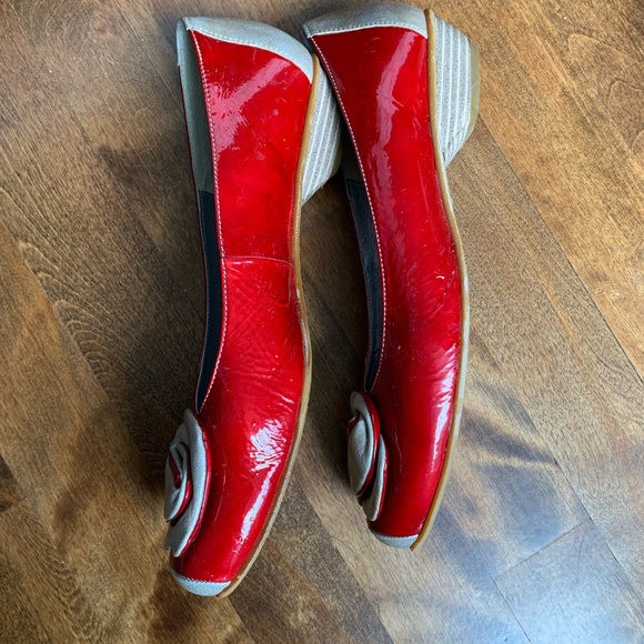 Patent leather flats by Tour En Ville - Picture 2 of 2